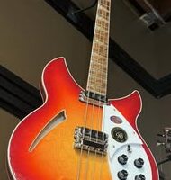 2022 Rickenbacker 4005XC w/ohsc and case candy - $3,895
