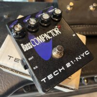 Tech 21 Bass Compactor compressor w/box - $85